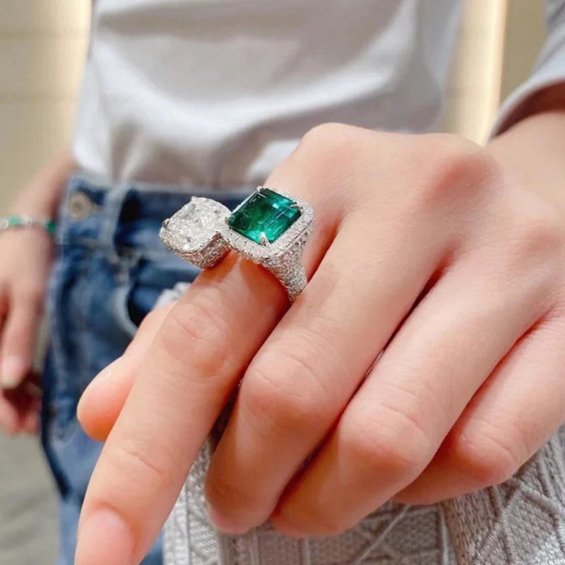 

Luxury Sparkling Crystal Square Fashion Rings for Women 2022 New Green Zircon Statement Big Stone Ring Bijoux Adjustable