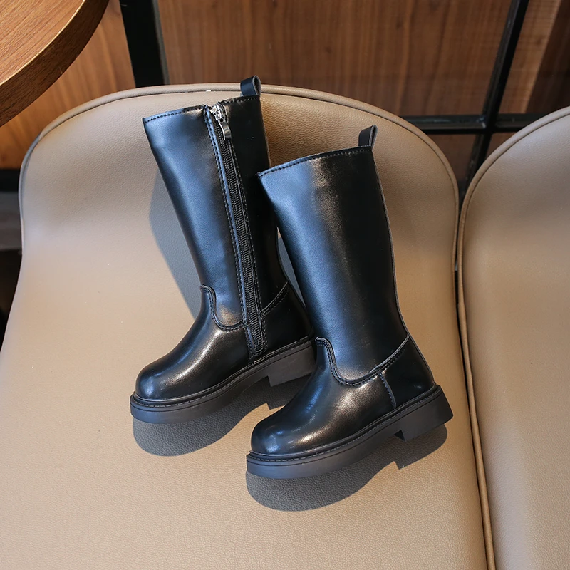 Черные ботильоны для девочек весенний сезон модная обувь на плоском каблуке с