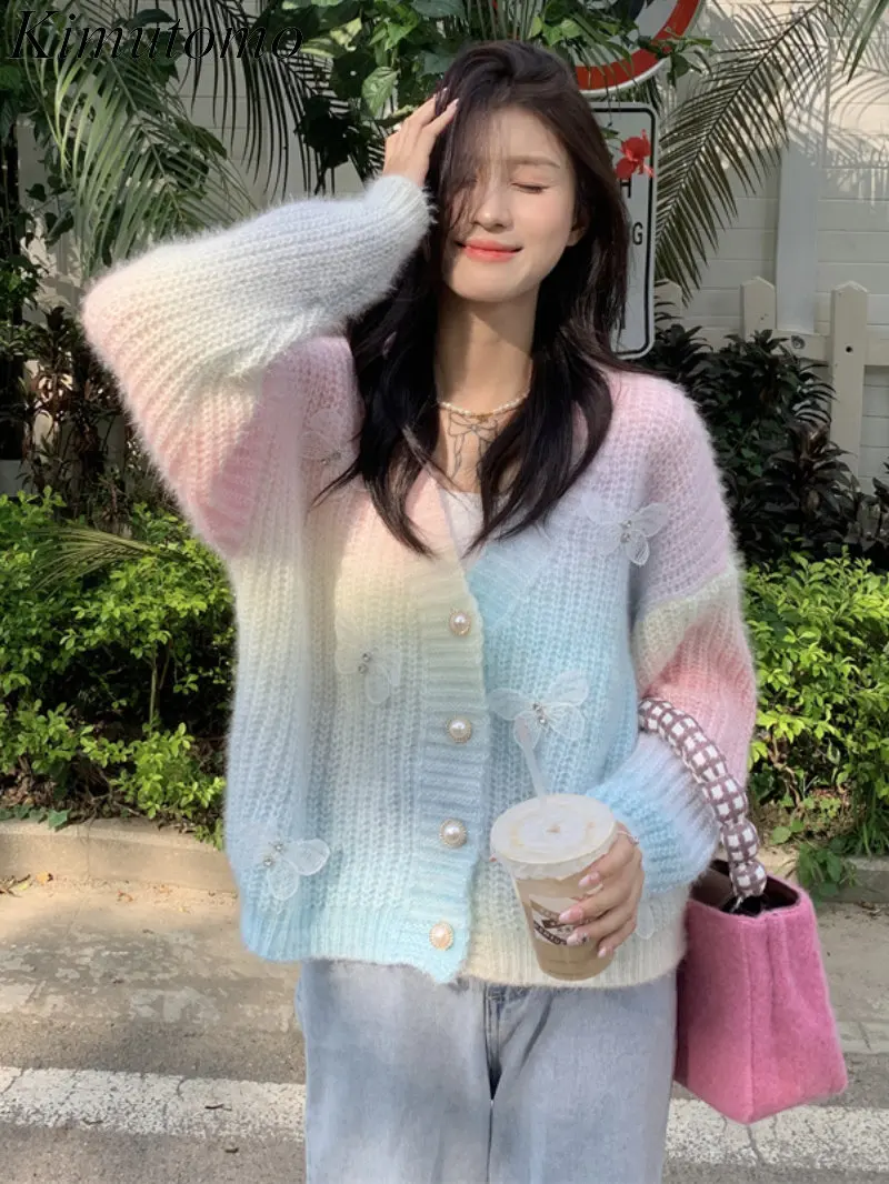 

Женский трикотажный кардиган с V-образным вырезом