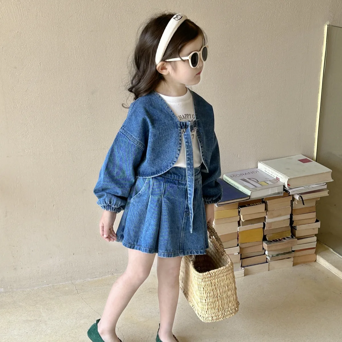 Одежда для детей новинка весны 2024 Корейская версия короткая куртка-шаль в стиле