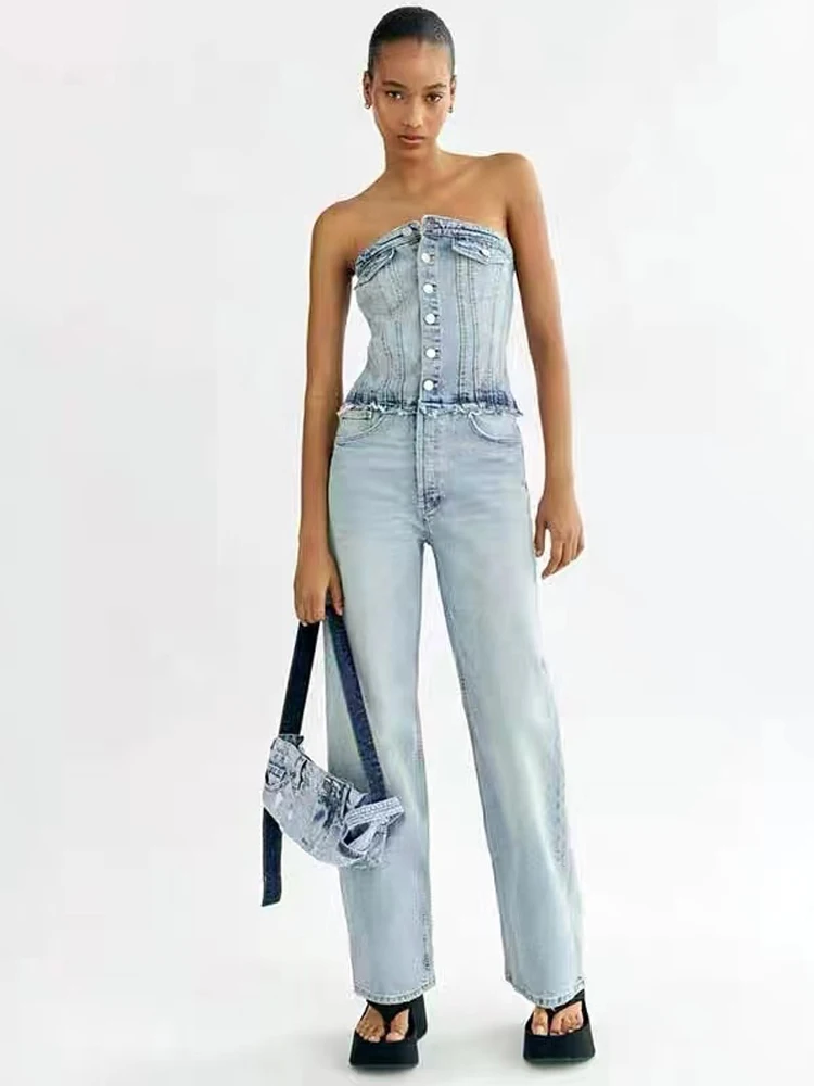 Женский джинсовый комбинезон без бретелек с открытыми плечами