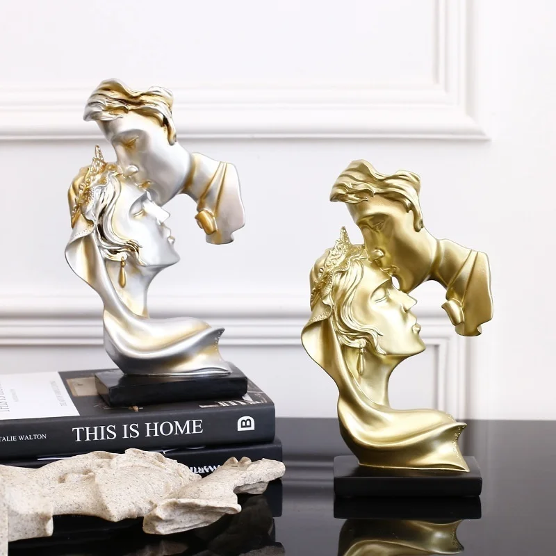 

Creative abstract art lovers decoration living room wine cabinet study decoration figure sculpture crafts wedding gift