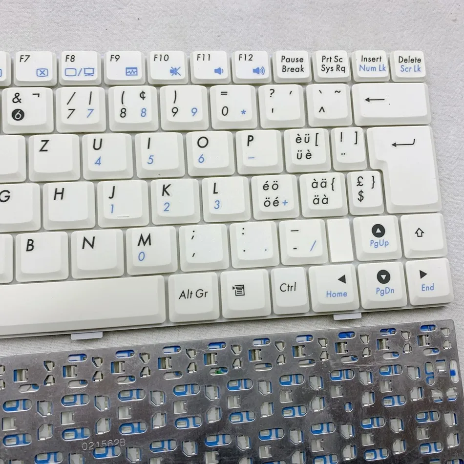 Швейцарская Клавиатура для ноутбука ASUS EeePC 1000 1000H 1000HA 1000HC 1000HD 1000HE белая раскладка