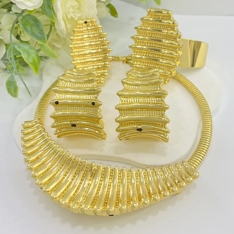 

Elegant Women Jewelry Set Wedding Party Accessories Luxury Quality 24K Gold Plated Necklace Earrings Ring Bracelet Set Jewelry