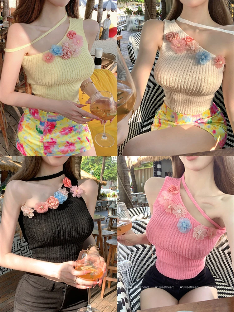 Женский ТРИКОТАЖНЫЙ УКОРОЧЕННЫЙ ТОП с вырезами без рукавов