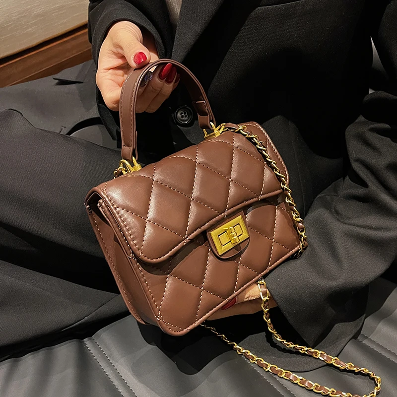 

Роскошные брендовые сумки через плечо с цепочкой, сумка-тоут на плечо, модная весенняя стеганая женская дизайнерская сумка с короткими ручк...