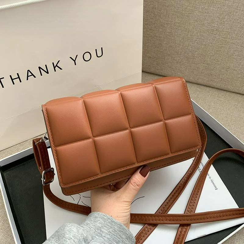New 2023 Spring New Trend Wild Shoulder Bag Fashion Plaid Bag Women Ladies Design Messenger Small Square Bag Luxury Handbag