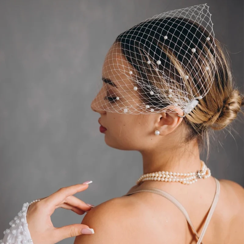 

Wedding Fascinator White Birdcage Veil Pearls Combs Charming Black Headband Veil for Bridal Elegant Accessories Face Veil 2022
