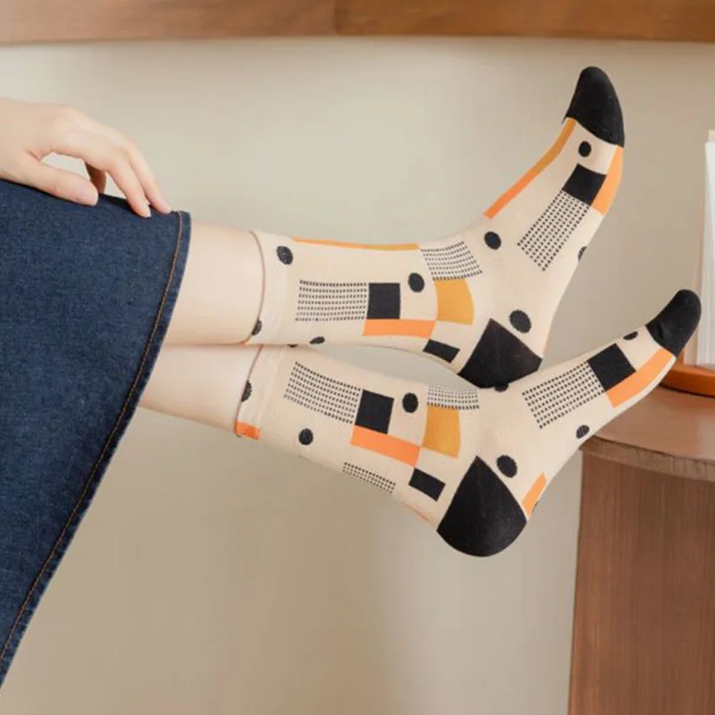 5 Pair Lady Style Pure Cotton Socks Vintage Print Long Winter Women Socks Set Kawaii Foot Warmers Girl Comfortable Vrouw Sokken