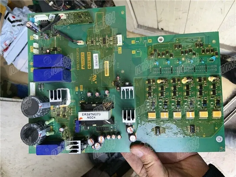 

1pc Used PN072292P10 Schneider ATV21 22-30kw driver board PN072294P7