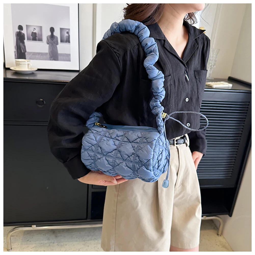 

Women Shoulder Bag Cloud Crossbody Bag Pleated Casual Cylindrical Underarm Bag