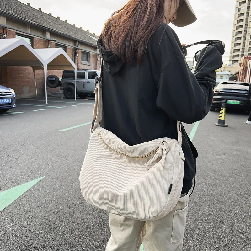 

Новинка 2023, женская сумка на плечо, повседневная вместительная Холщовая Сумка-тоут для женщин, простая Вельветовая дизайнерская сумка-мессенджер, сумки