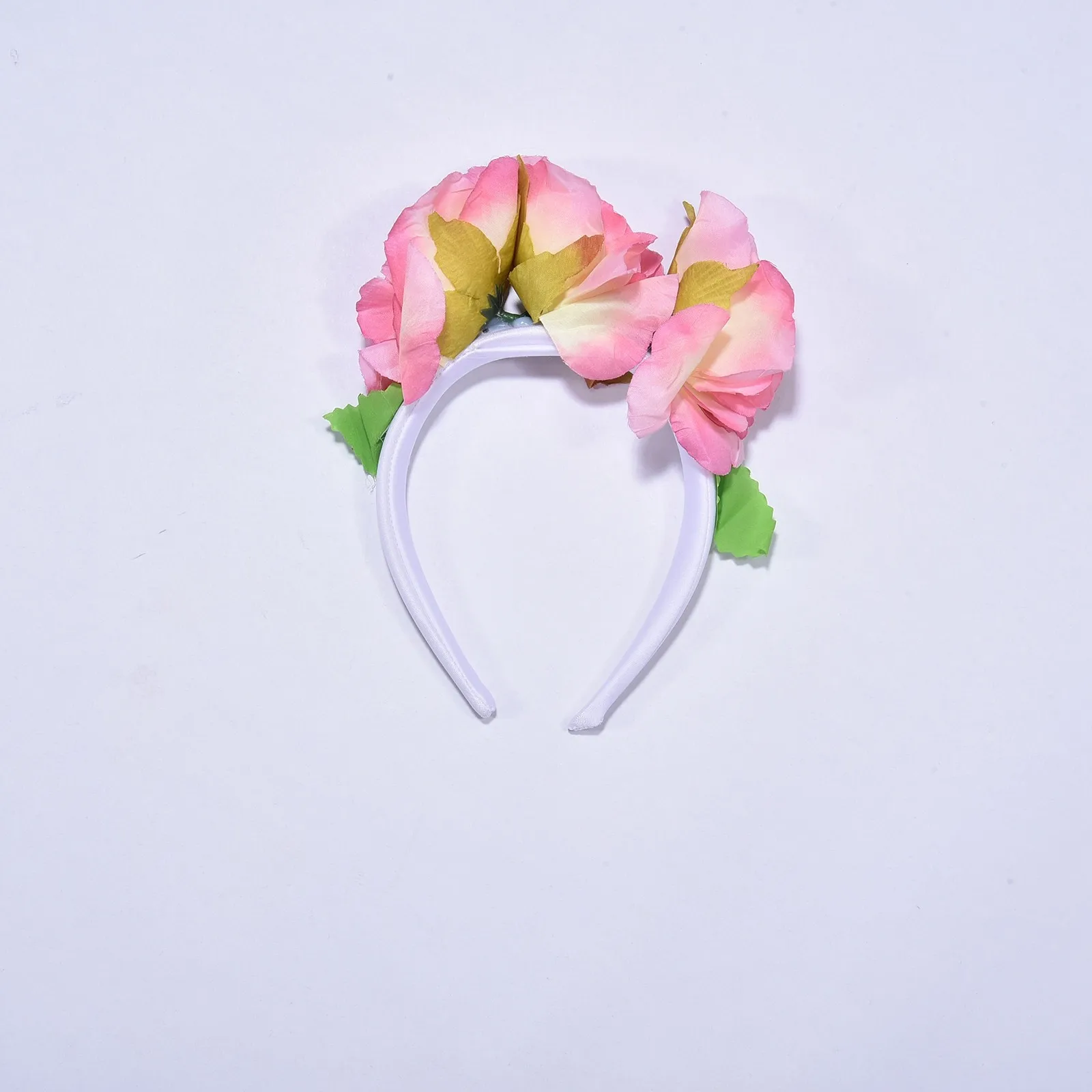 Женское платье в виде колокольчика с изображением ангела и цветка