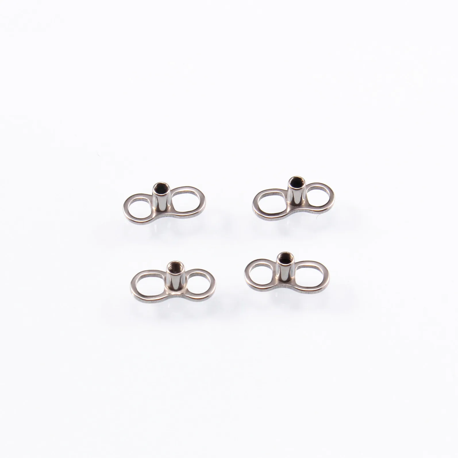 Замена титанового дермального якоря ASTM F136 с 2 отверстиями основа для пирсинга