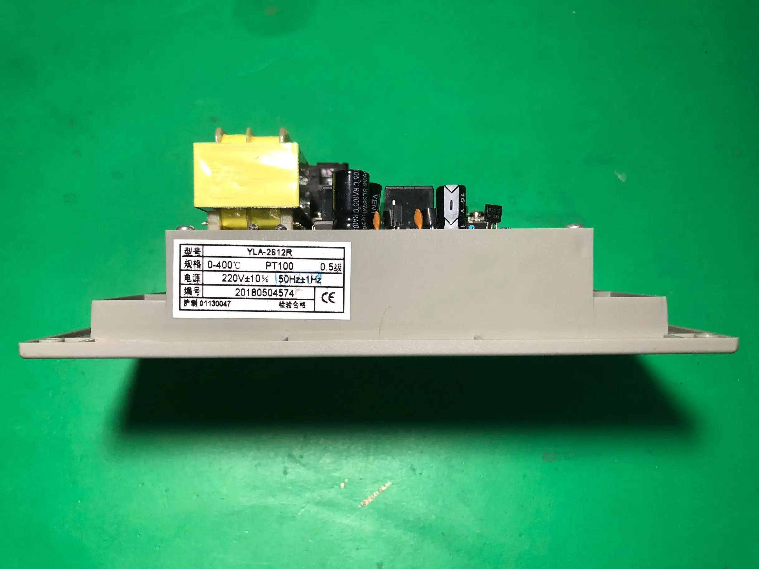 YLA-2612R-2 Shanghai Yatai Инструмент Контроллер температуры YLA-2412R 2402R 2602R Термостат