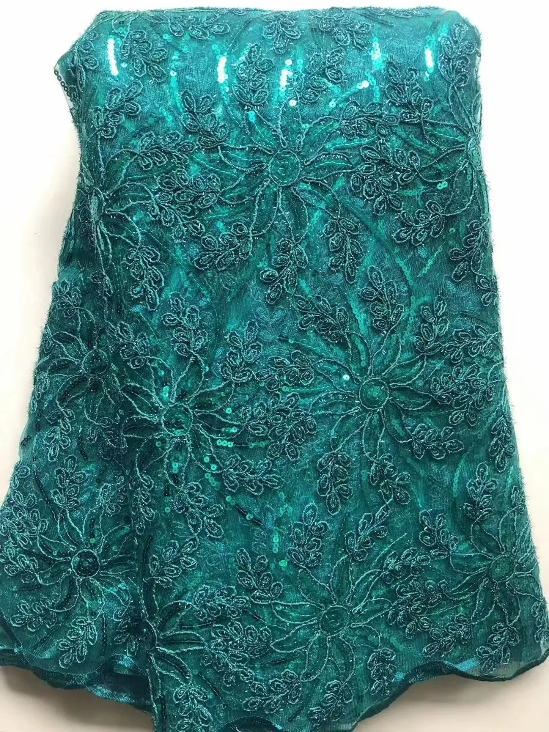 Дешевая зеленая французская Тюлевая кружевная ткань 2023, Высококачественная африканская сетчатая кружевная ткань с блестками, нигерийские вечерние платья Дешевая зеленая французская Тюлевая кружевная ткань 2023, Высококачественная африканская сетчатая кружевная ткань с блестками, нигерийские вечерние платья