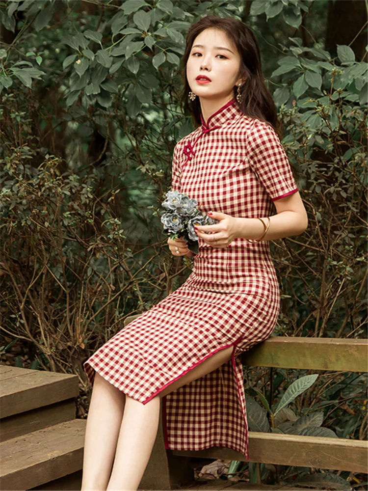 

Old Shanghai Republic of China style retro young plaid girl slim fit and thin short-sleeved long improved cheongsam dress