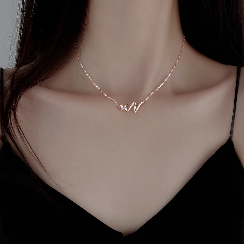 Deechy стерлингового серебра 925 пробы роскошная волнистая спираль циркон кубинская