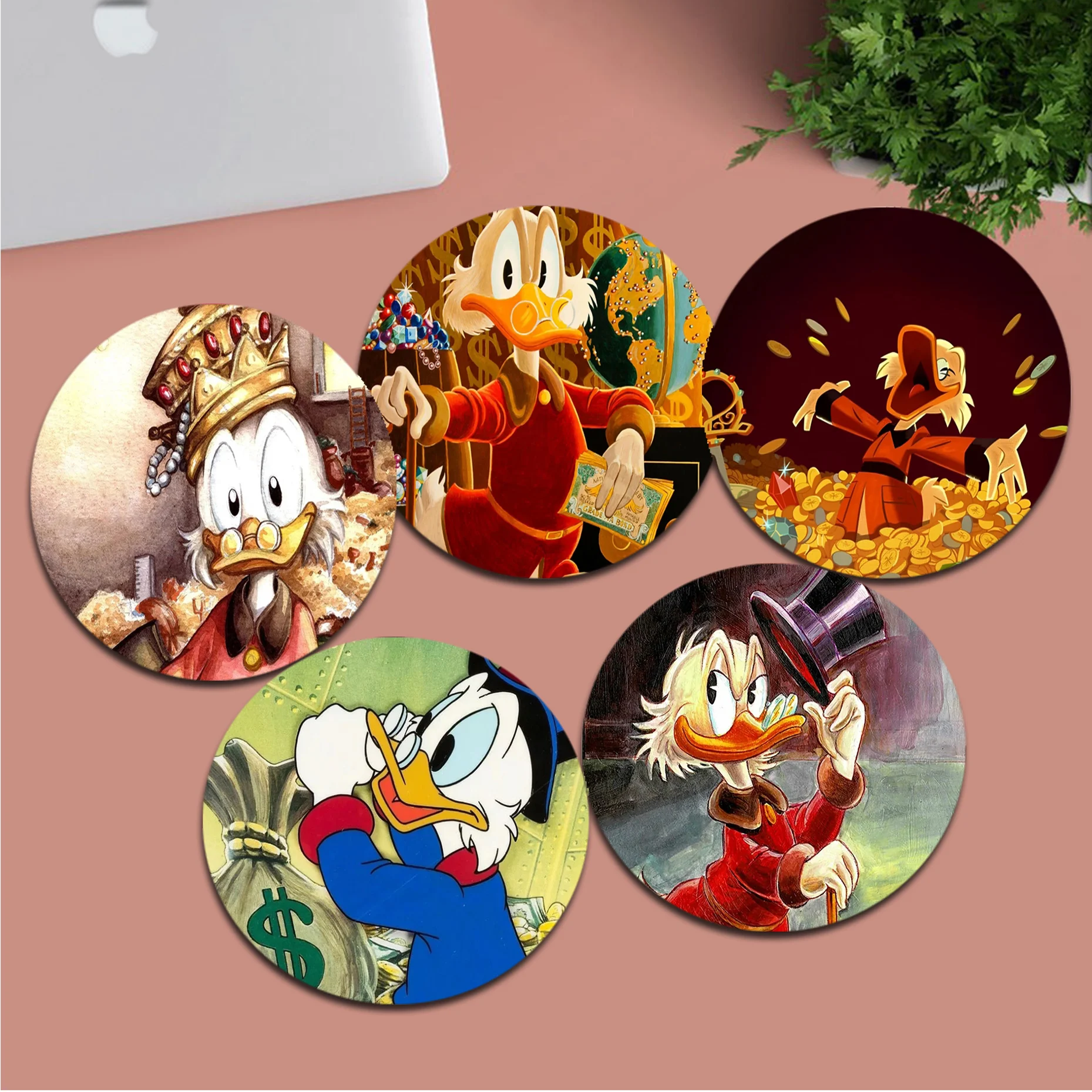 

Disney Scrooge Mcduck Mousepad Animation Round Office Computer Mat Table Keyboard Laptop Cushion Non-slip For PC Computer Table