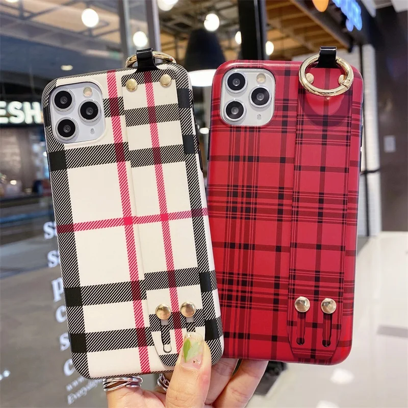 

Ins stylish Creative Plaid Wristband Holder Phone Case For IPhone 13 12 11 Pro Max XS Max XR 7 8Plus X Shockproof Soft TPU Cover
