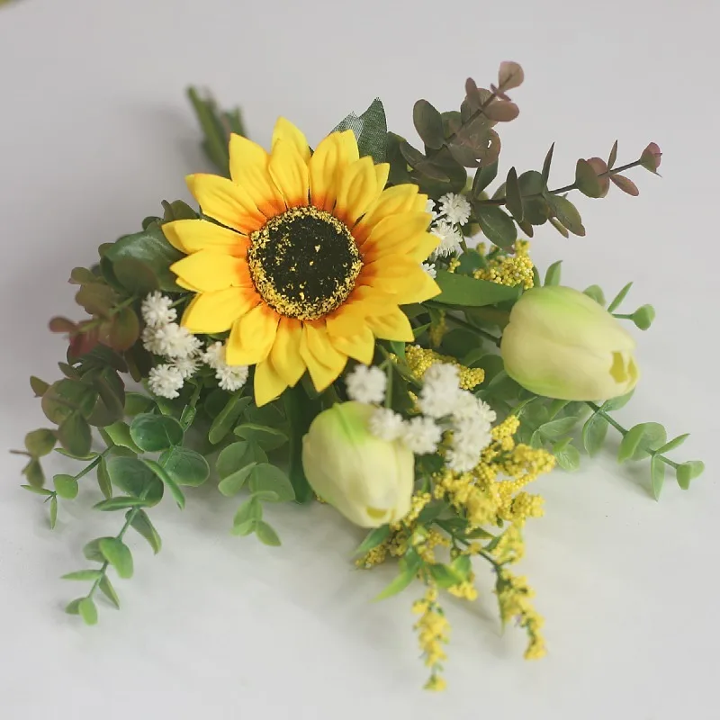 

Sunflower Tulip Hand Tied Bouquet Idyllic Dining Room Simulation Flower Hotel Home Decoration Wedding Bride Holding Flowers