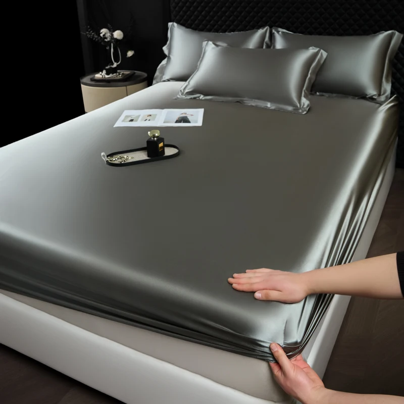 Атласная простыня Monnom