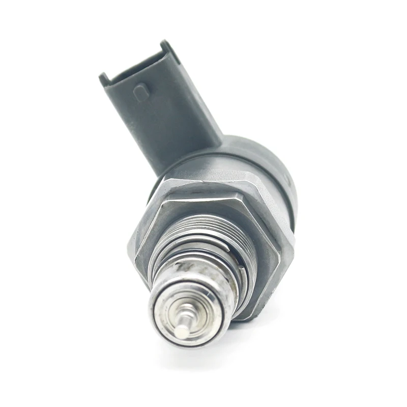 Рисунок 6 - Клапан регулировки давления топлива 0281002507