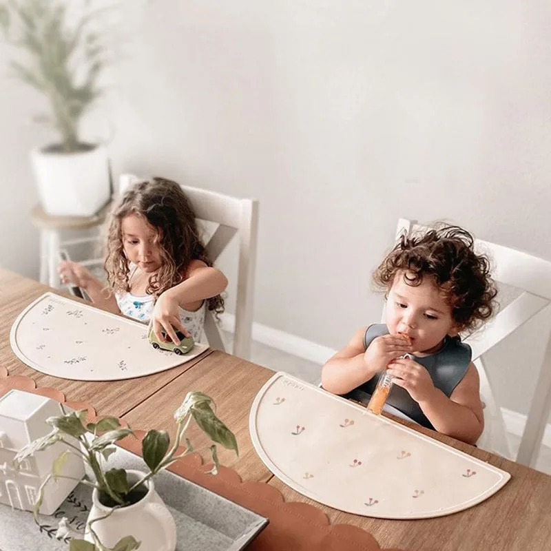 

Placemat Kids Plate Mat Food Grade Silicone Table Pad Waterproof Heat Insulation Kitchen Gadget Easy Cleaning