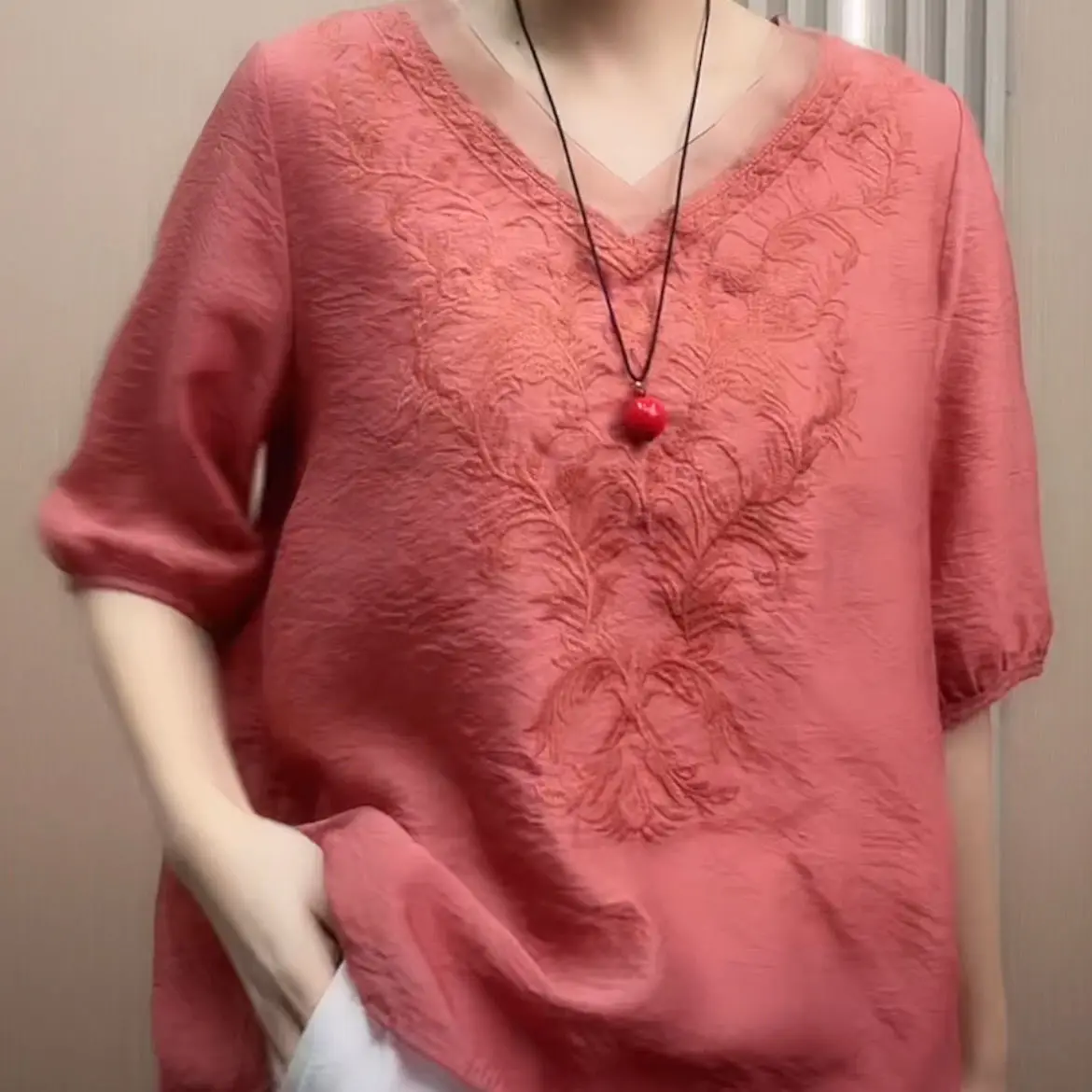 Женская льняная футболка с вышивкой повседневный Свободный Топ коротким рукавом