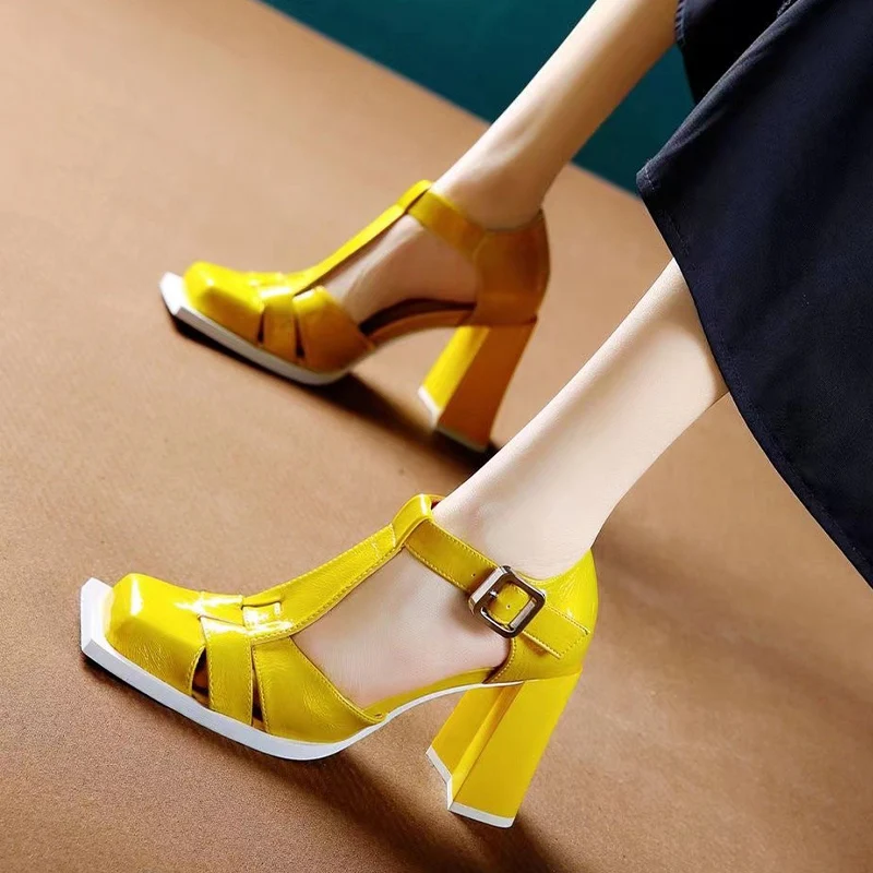 

Женские босоножки на высоком каблуке, повседневные босоножки с квадратным носком, классические туфли-лодочки, дизайнерская обувь с пряжкой...