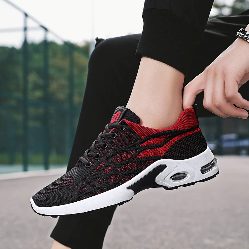 New 2022 Trend Lightweight Men's Running Shoes 45 Breathable Mesh Soft Men's Sneaker Outdoor Jogging Gym Men Sport Shoes Black