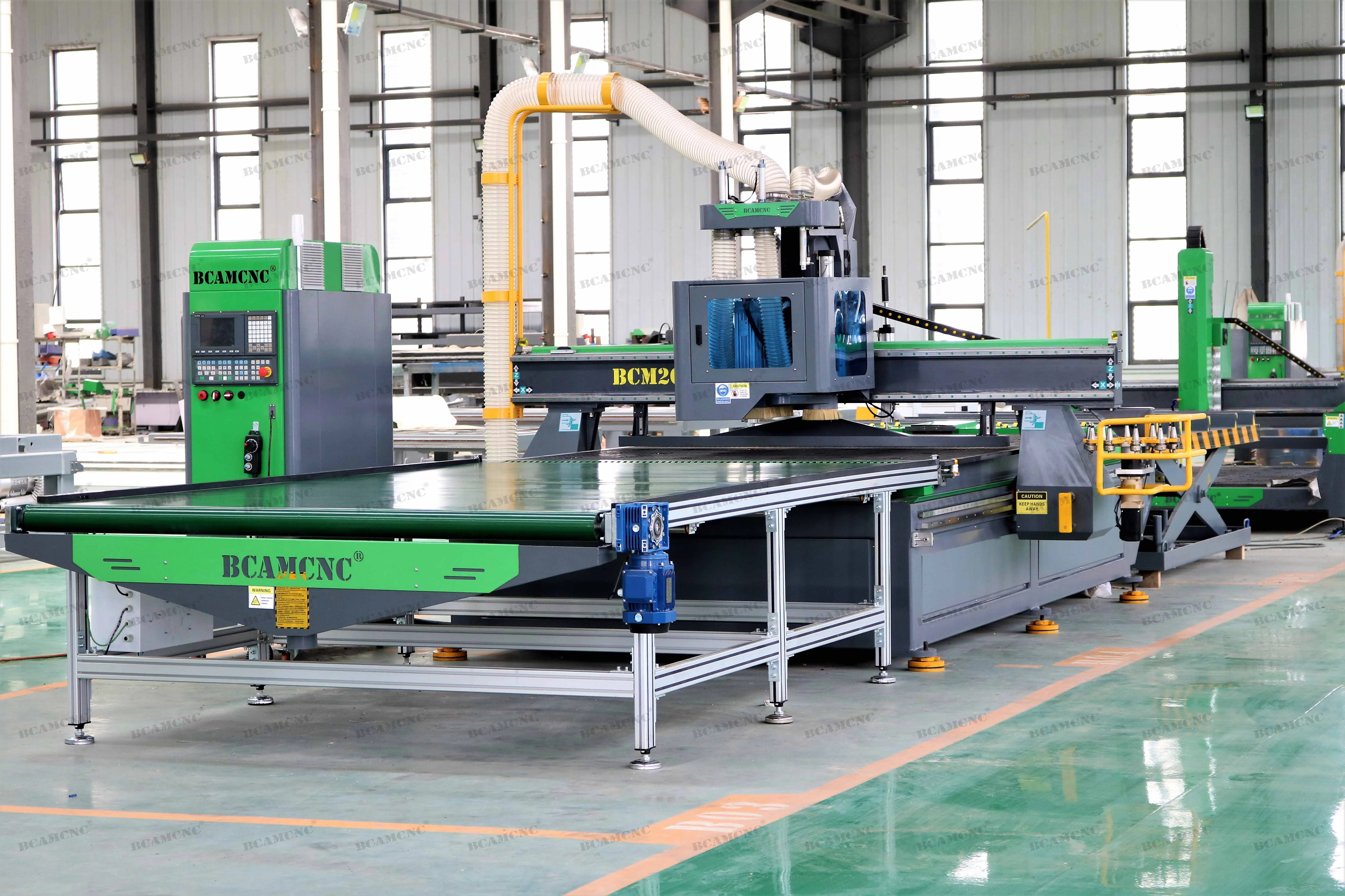 Wooden door design Machinery Auto loading unloading Woodworking Nesting router machine for cabinet Wood price |