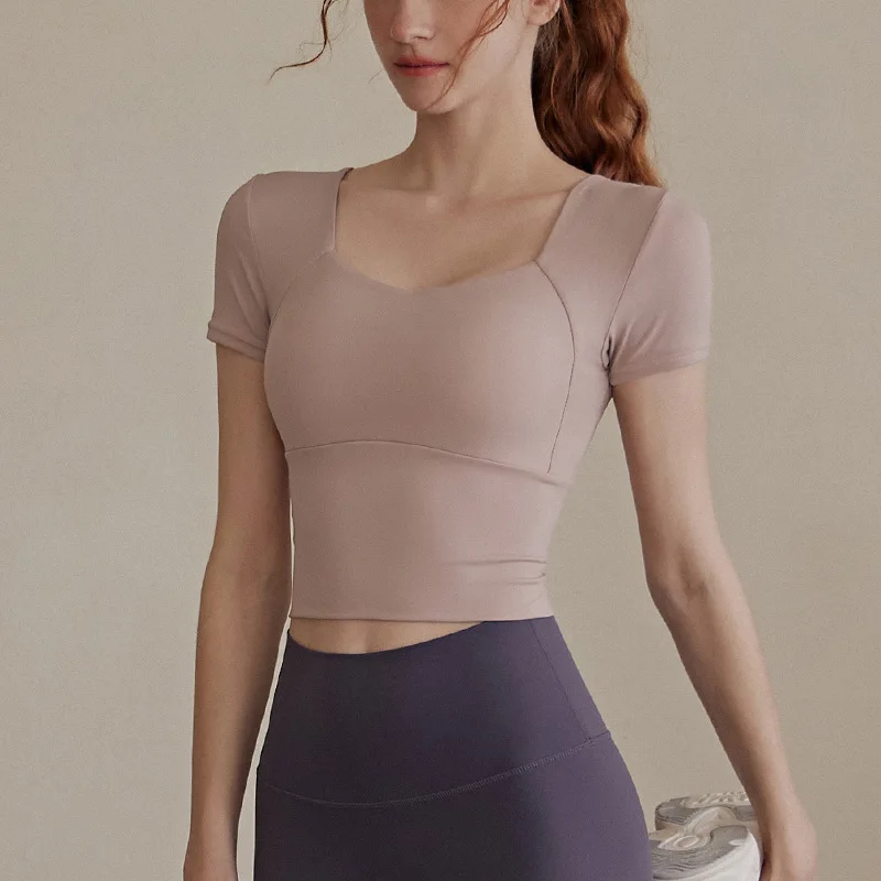 Тонкие однотонные футболки для женщин с нагрудными подушечками Футболки йоги