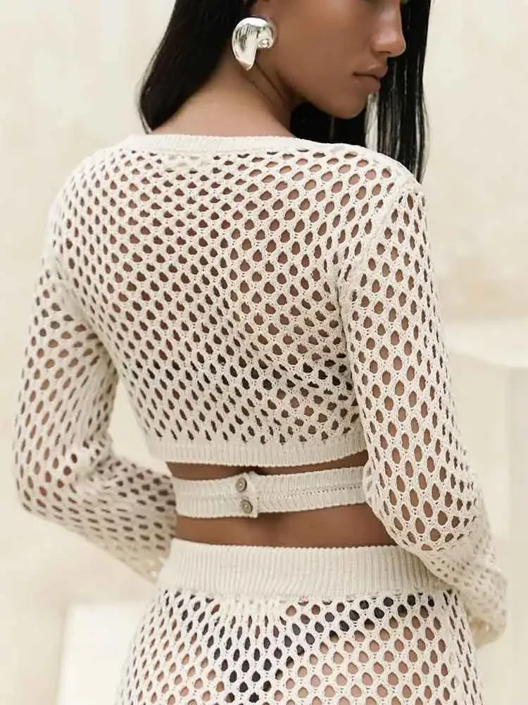 Сексуальный вязаный вырез из двух предметов 2025 Женский комплект с расклешенным