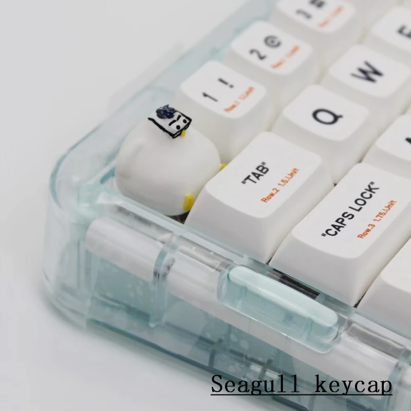 

DIY Customized Glasses and Animal Keycaps Handmade Resin Cream White Cross Axis R4 ESC Game Machinery Keyboard Keycaps