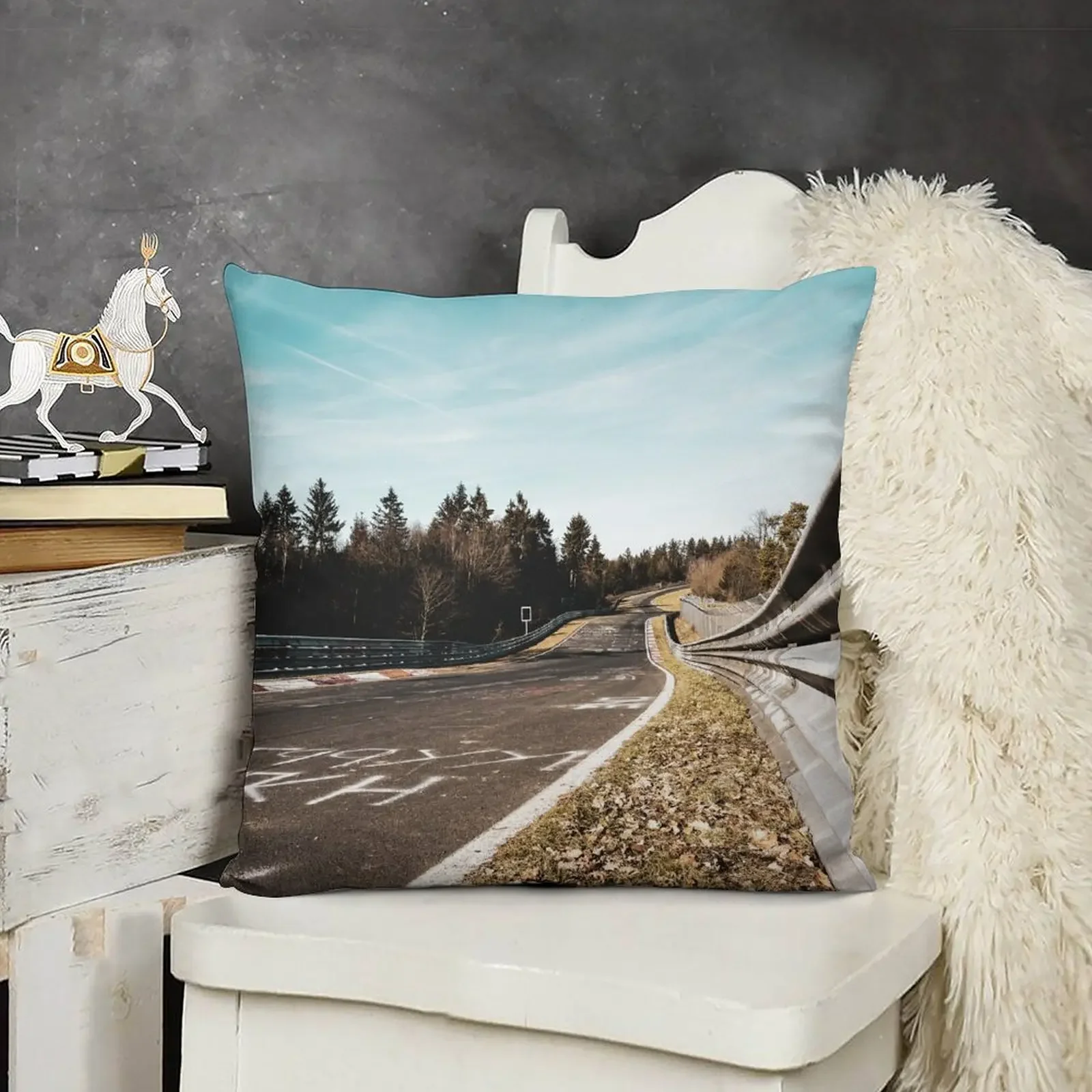 Nürburgring Nordschleife Декоративная подушка для дивана Подушки Эстетическая