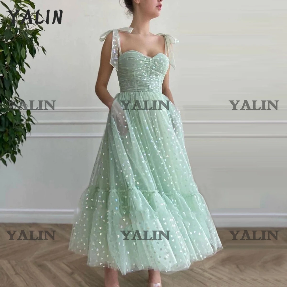 

YALIN Luxury Tied Bow Straps Sweetheart Homecoming Dress Tea Length Mint Green Hearty Prom Gown A-Line Backless Graduation Dress