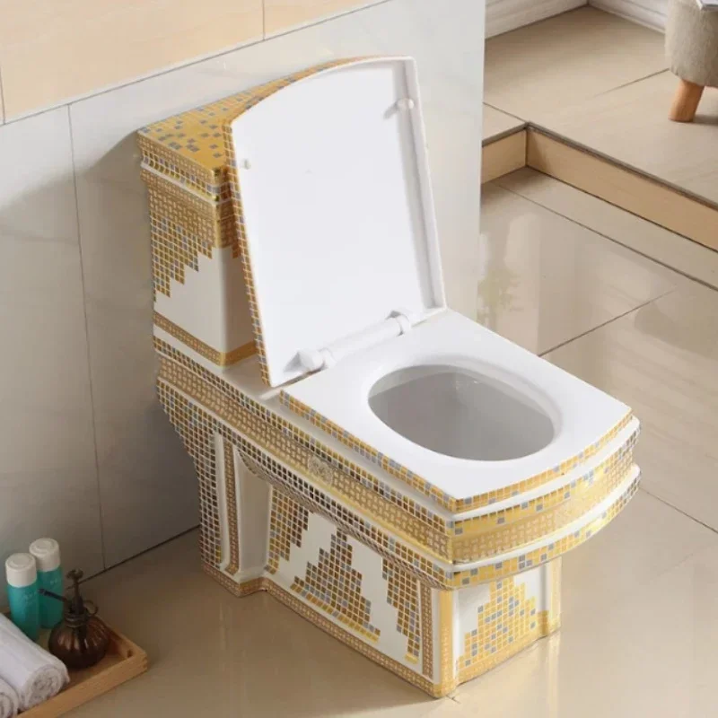 Современный золотой туалет с мягким закрыванием роскошная мода для ванной