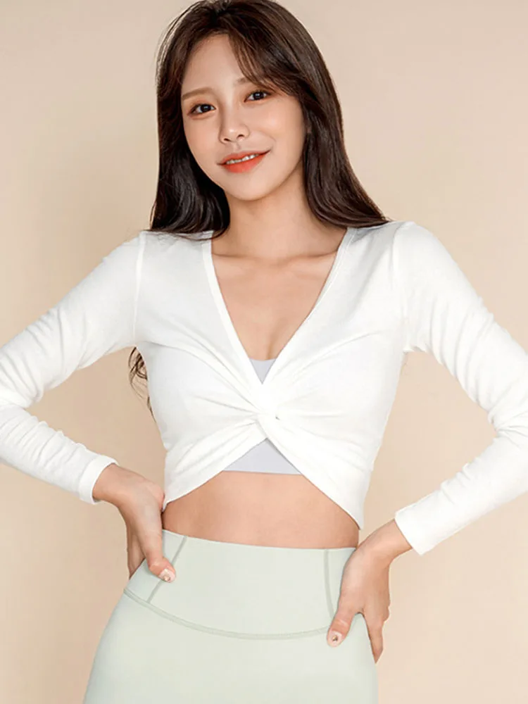 

CHRLEISURE Йога рубашка для женщин сексуальная мода крест Спорт укороченный топ Быстросохнущий голый чувство бег блузка эластичная спортивная одежда