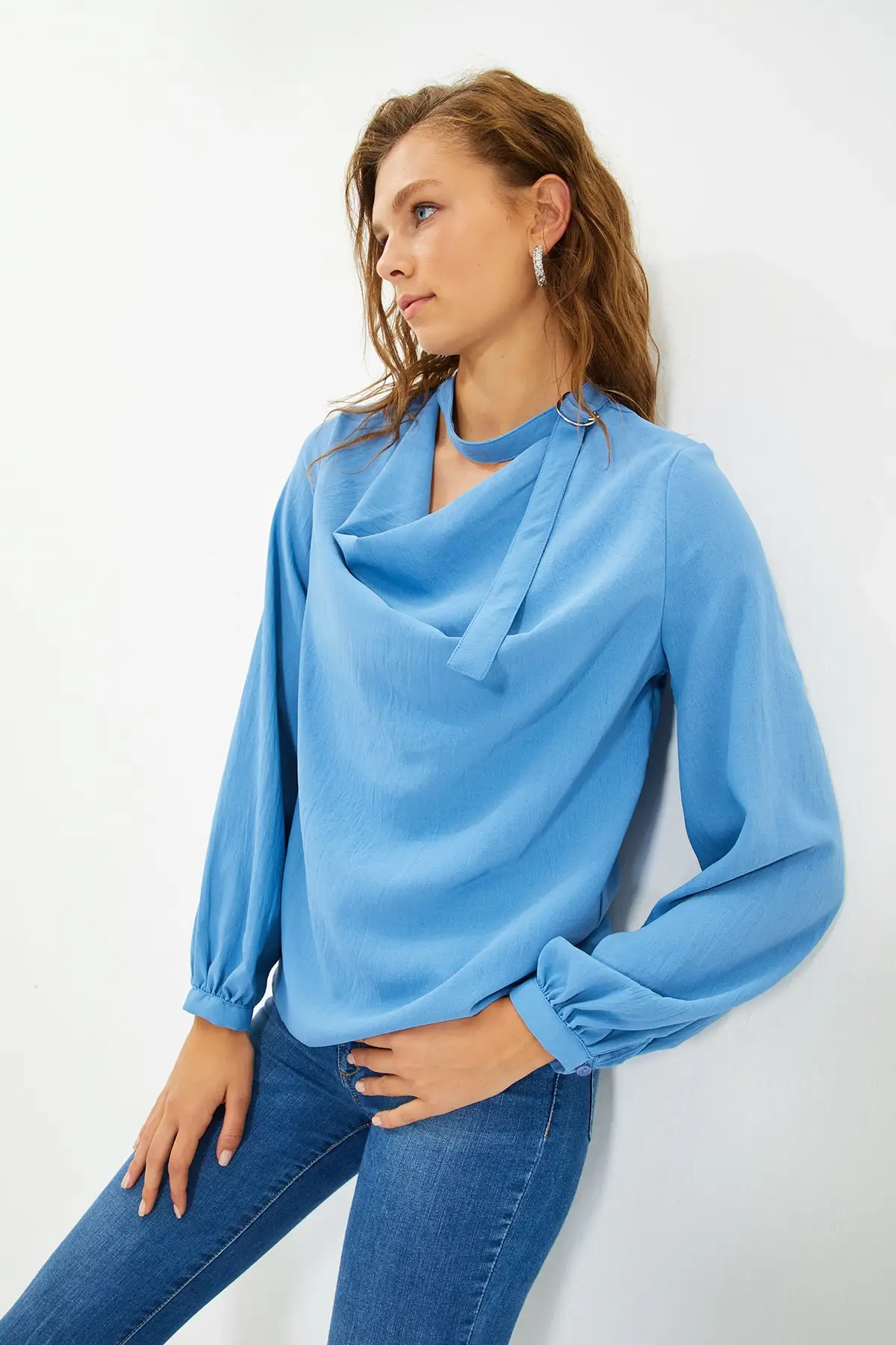 

Длинный Воротник Bluz TWOAW22BZ0707