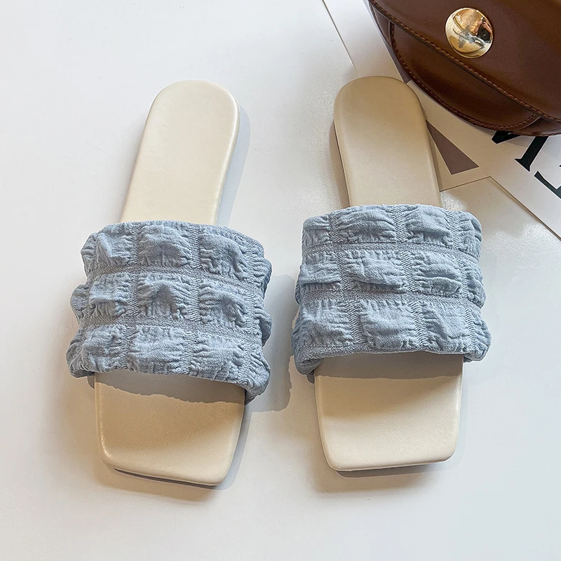 2023 Summer Fashion Cute Flat Slippers Women Flip Flops Bread Lattice Slides Design Slippers Shoes Women Sandals Slippers Women