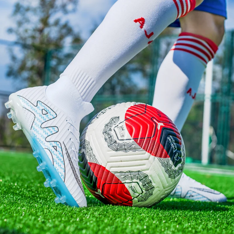 New Men's High-Ankle Breathable Soccer Shoes TF/FG Anti-Slip Football Boots Outdoor Professional Training Football Shoes 2023