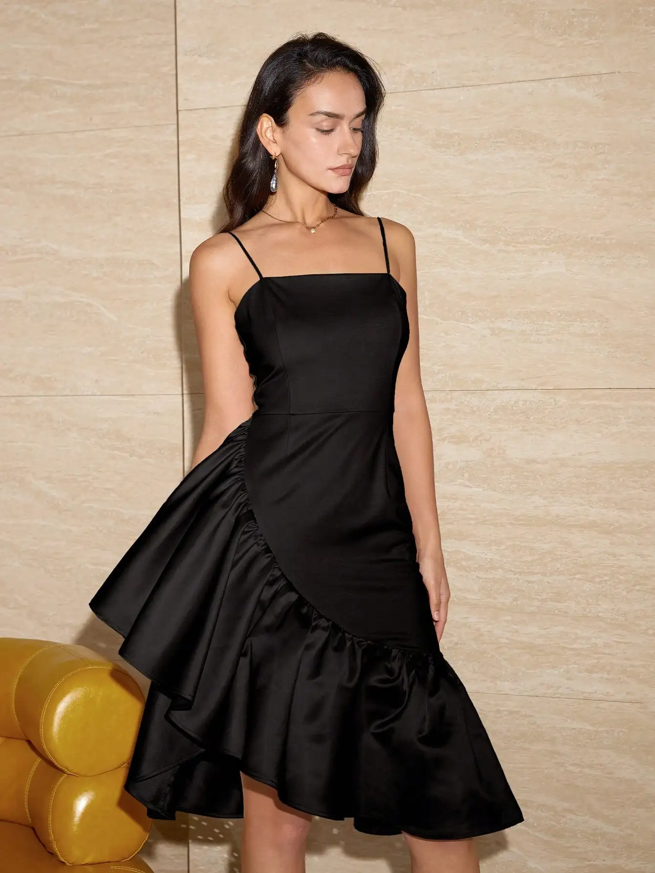 AEL Lady Letnia seksowna sukienka w stylu celebrytym z rybim ogonem patchworkowa marszczona wiązana na szyi