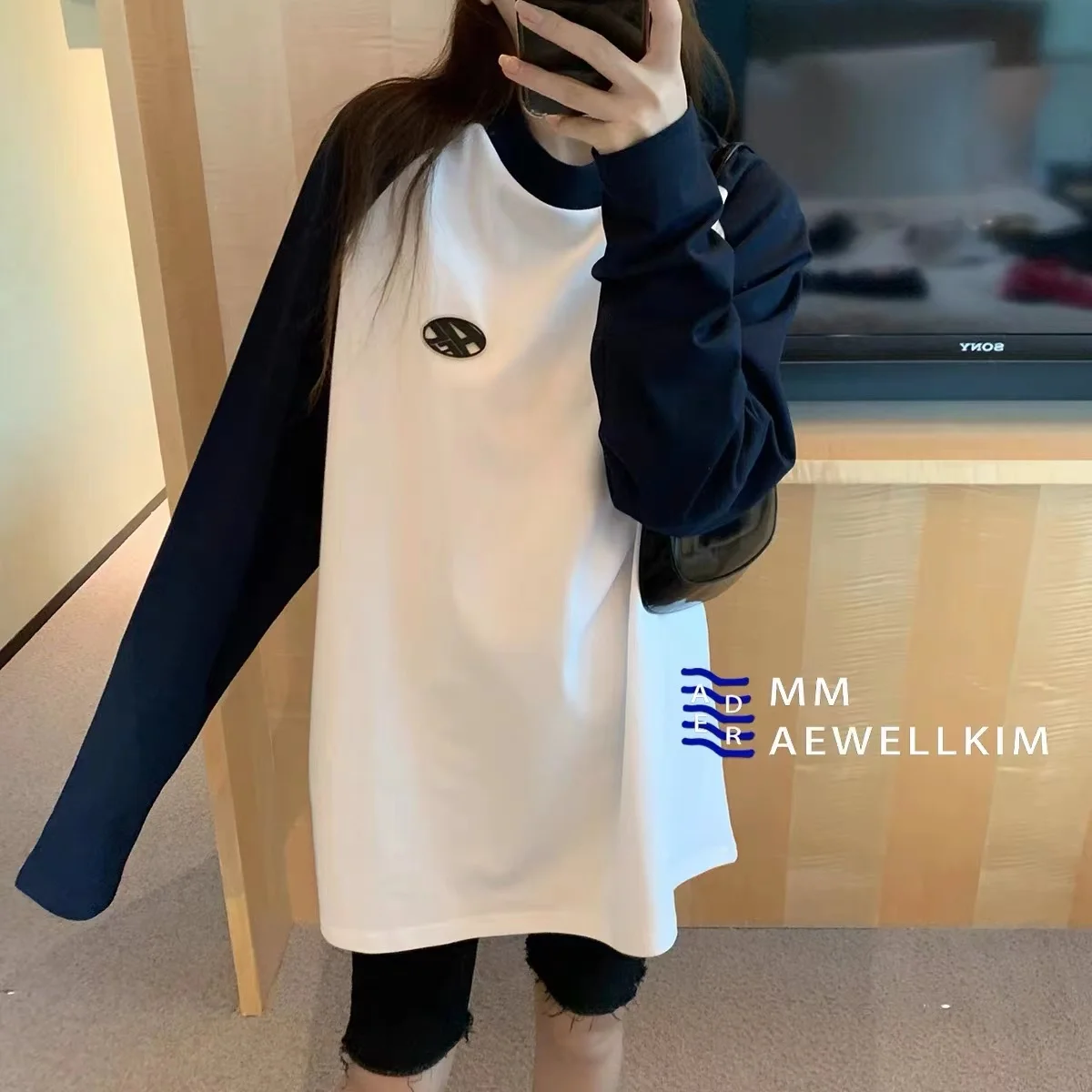 

Ader error contrast color small label long-sleeved men and women spring and autumn lovers loose cotton round neck T-shirt
