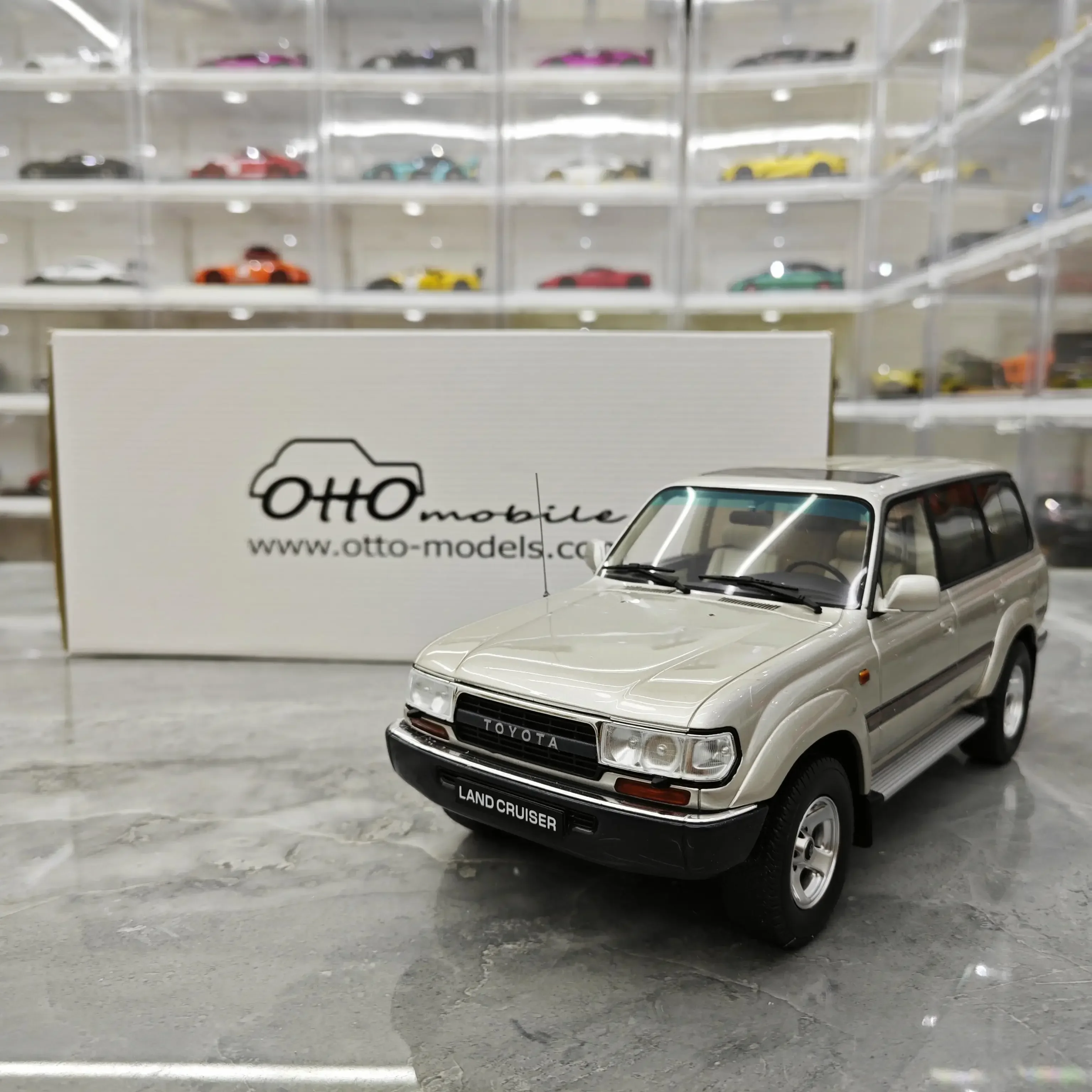 OTTO 1:18 HDJ80 1992 внедорожник из смолы литая под давлением модель автомобиля
