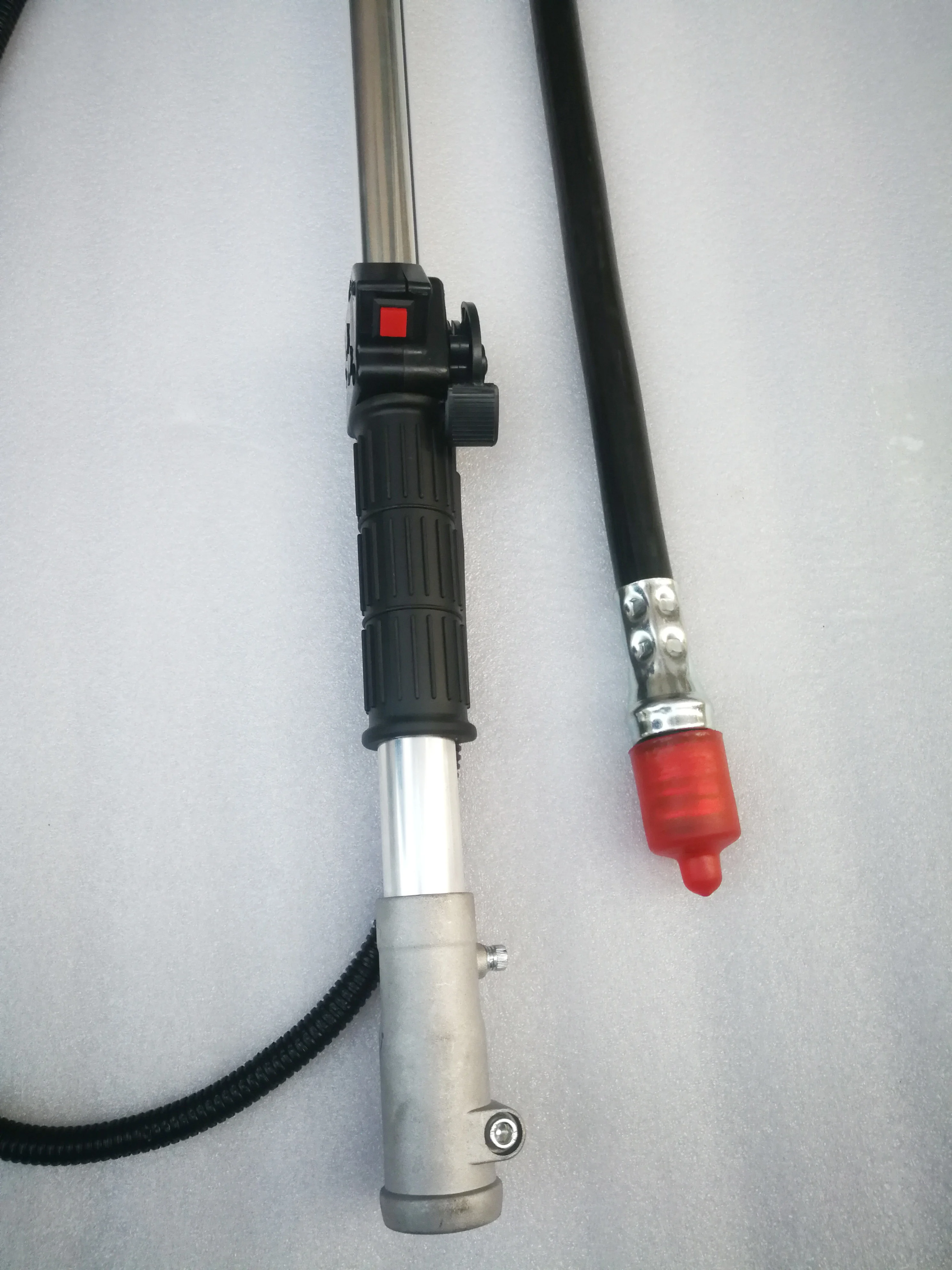 Рабочий стержень для газонокосилки ранец с боковым креплением кусторез