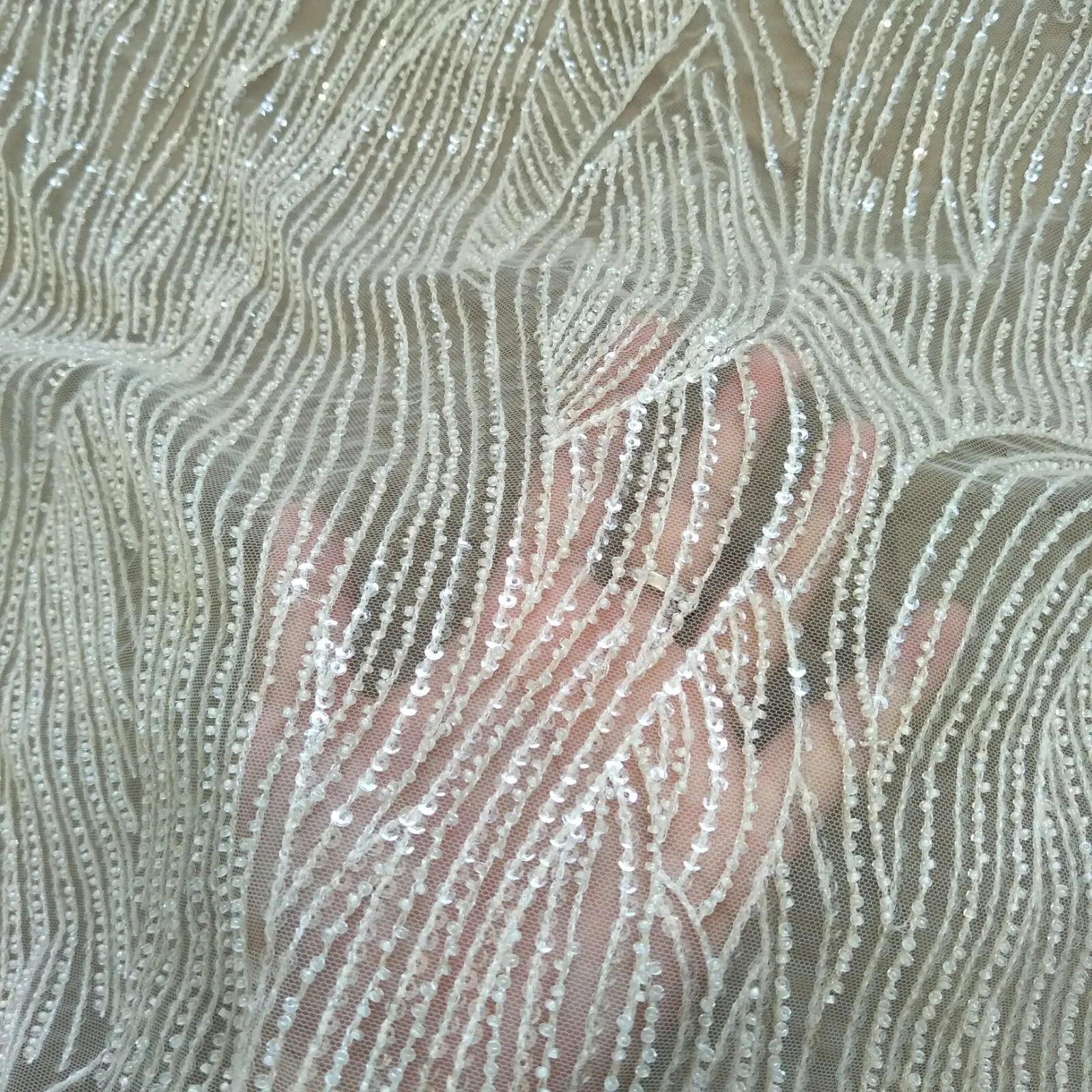 Модное кружевное платье цвета слоновой кости свадебное с бисером кружевная