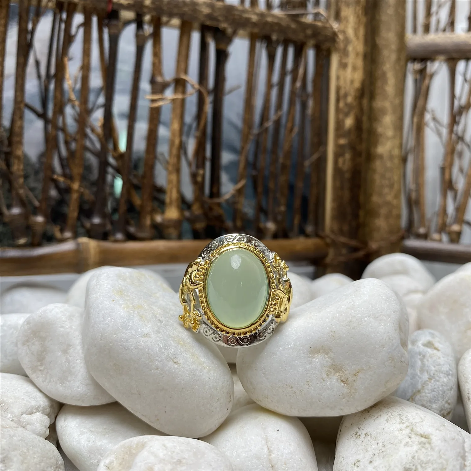 Natural chalcedony agate electroplating ring ladies personality simple and elegant jewelry