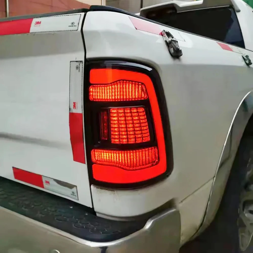 Задний фонарь для Dodge Ram 2009-2018 RAM 2500 3500-2014 2018-задний с красным/желтым указателем