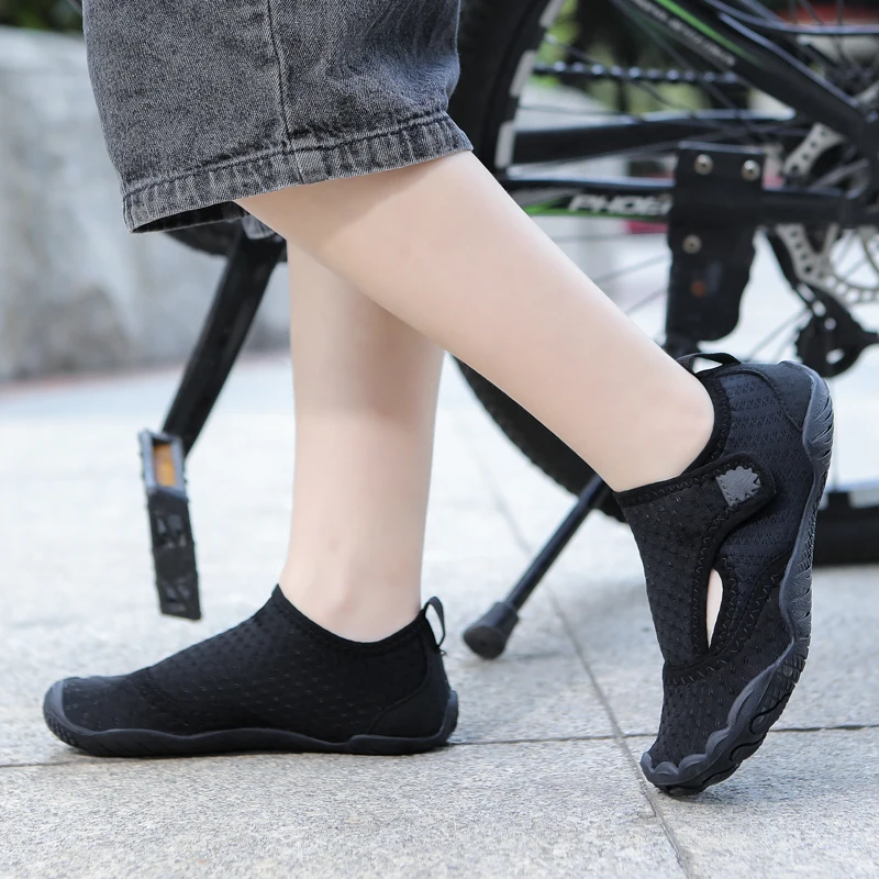 Adult Men and Women Couples Home Casual Shoes Five Finger Upstream Stream Swimming Fitness Yoga Multifunctional Shoes Large Size